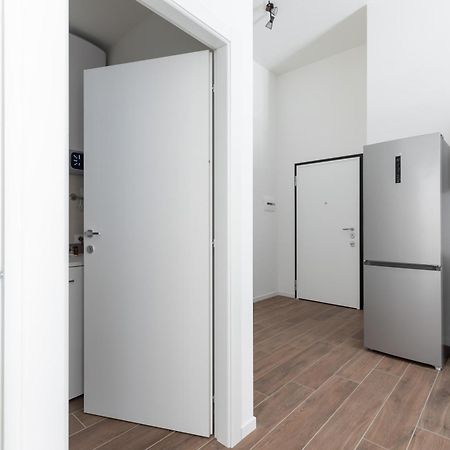 Minerva - 1 Bedroom Apartment Two Steps From Milano Centrale Екстериор снимка